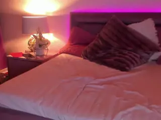 ArtemisKiss's Live Sex Cam Show