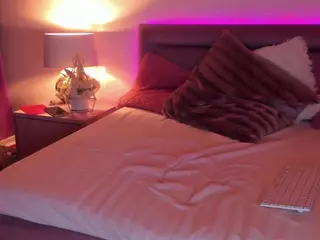 ArtemisKiss's Live Sex Cam Show