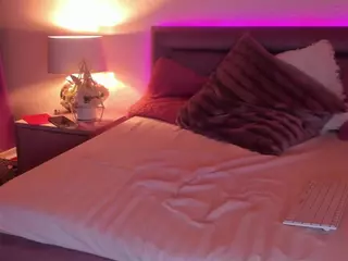 ArtemisKiss's Live Sex Cam Show