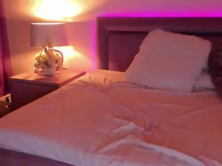 ArtemisKiss's Live Sex Cam Show