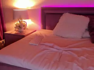 ArtemisKiss's Live Sex Cam Show
