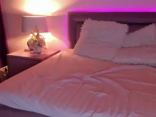 ArtemisKiss's Live Sex Cam Show