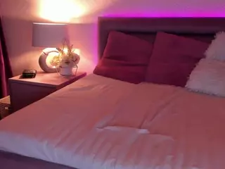 ArtemisKiss's Live Sex Cam Show