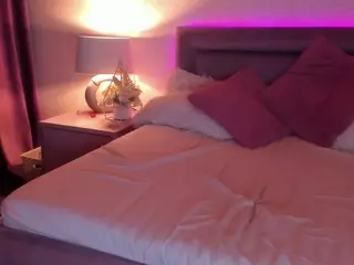 ArtemisKiss's Live Sex Cam Show