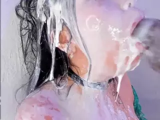 HoneyJenny's Live Sex Cam Show
