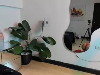 Milanht's Live Sex Cam Show