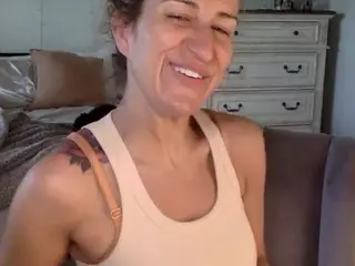 Anastasiaaaaa's Live Sex Cam Show