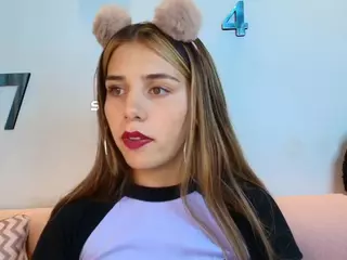 sloppy-kitty's Live Sex Cam Show