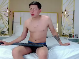 flirtyfusion-f's Live Sex Cam Show