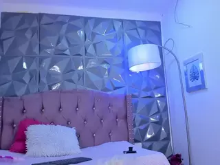 leyna-angels's Live Sex Cam Show