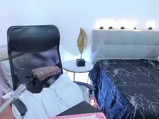 MadelaneCoote's Live Sex Cam Show