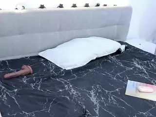MadelaneCoote's Live Sex Cam Show
