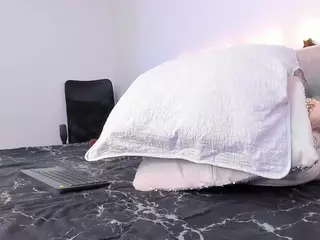 MadelaneCoote's Live Sex Cam Show