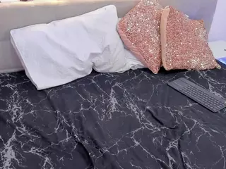 MadelaneCoote's Live Sex Cam Show