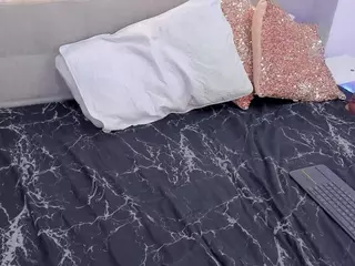 MadelaneCoote's Live Sex Cam Show
