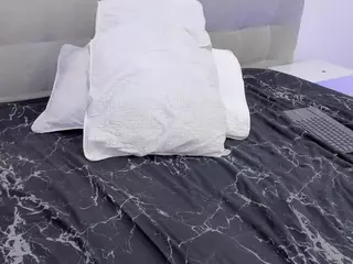 MadelaneCoote's Live Sex Cam Show