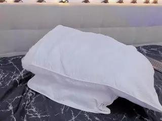 MadelaneCoote's Live Sex Cam Show