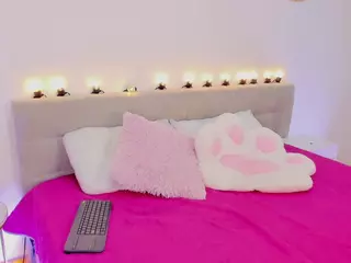 MadelaneCoote's Live Sex Cam Show