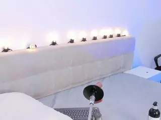 MadelaneCoote's Live Sex Cam Show