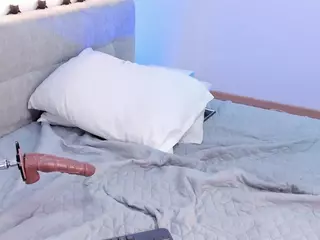 MadelaneCoote's Live Sex Cam Show