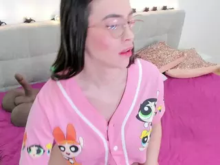 MadelaneCoote's Live Sex Cam Show