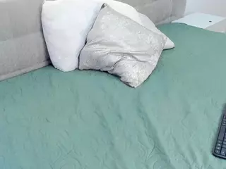 MadelaneCoote's Live Sex Cam Show