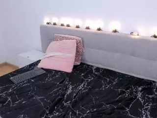 MadelaneCoote's Live Sex Cam Show