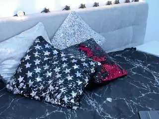 MadelaneCoote's Live Sex Cam Show