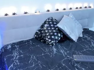MadelaneCoote's Live Sex Cam Show