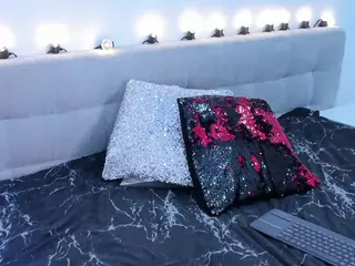 MadelaneCoote's Live Sex Cam Show