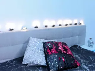 MadelaneCoote's Live Sex Cam Show