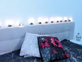 MadelaneCoote's Live Sex Cam Show
