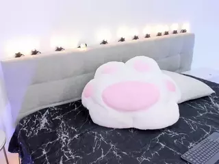 MadelaneCoote's Live Sex Cam Show