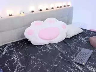 MadelaneCoote's Live Sex Cam Show