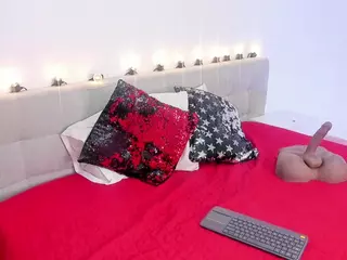 MadelaneCoote's Live Sex Cam Show