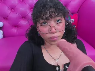 SAFIRO-AGATA's Live Sex Cam Show