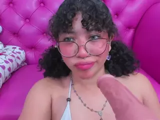 SAFIRO-AGATA's Live Sex Cam Show