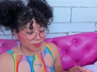 SAFIRO-AGATA's Live Sex Cam Show