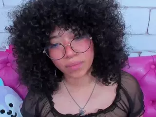 SAFIRO-AGATA's Live Sex Cam Show