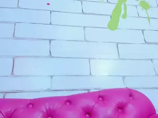 SAFIRO-AGATA's Live Sex Cam Show
