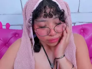 SAFIRO-AGATA's Live Sex Cam Show