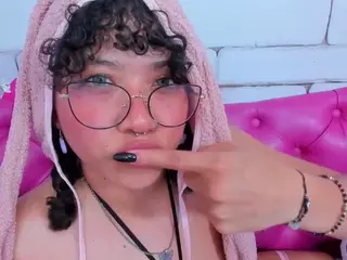 SAFIRO-AGATA's Live Sex Cam Show
