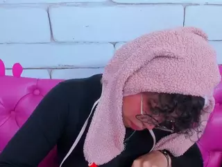 SAFIRO-AGATA's Live Sex Cam Show