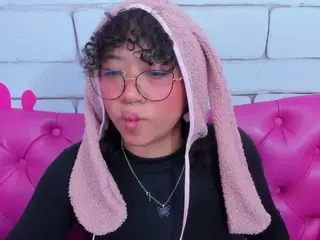 SAFIRO-AGATA's Live Sex Cam Show