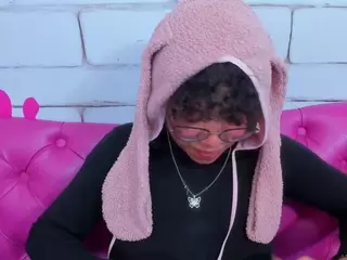 SAFIRO-AGATA's Live Sex Cam Show
