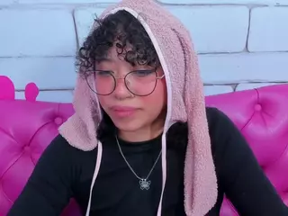 SAFIRO-AGATA's Live Sex Cam Show