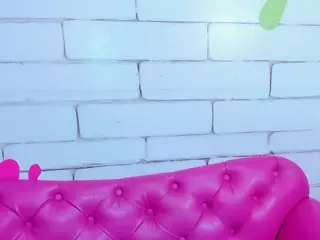 SAFIRO-AGATA's Live Sex Cam Show