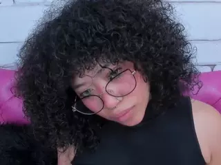 SAFIRO-AGATA's Live Sex Cam Show