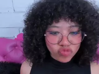 SAFIRO-AGATA's Live Sex Cam Show