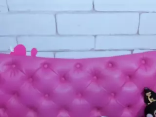 SAFIRO-AGATA's Live Sex Cam Show